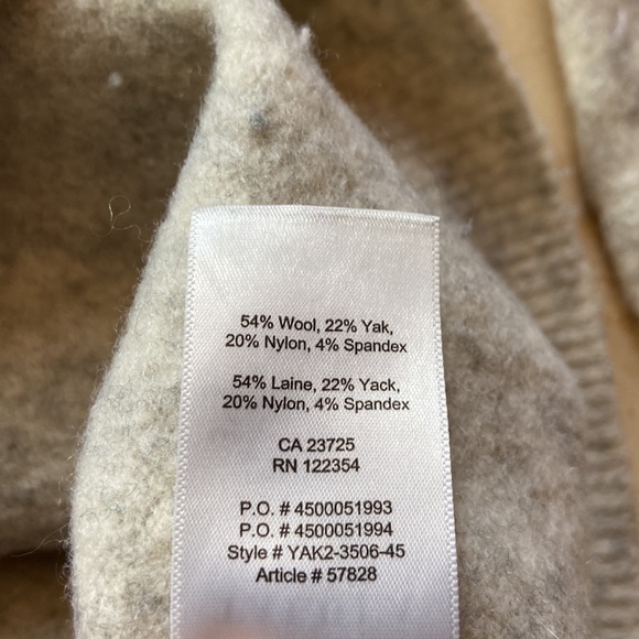 Aritzia Talula Soft Yak and Wool Blend Sweater - Picture 6 of 8